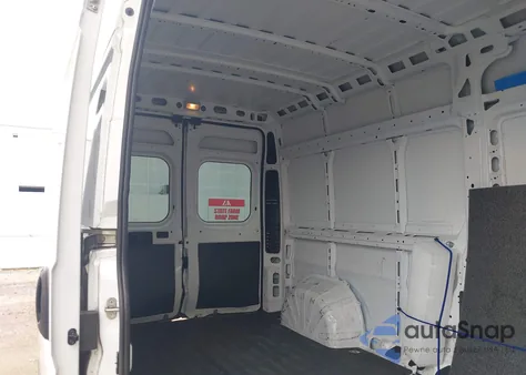 2020 Ram Promaster 2500 High Roof 159 Wb z USA, uszkodzony, nr VIN 3C6TRVDG9LE133589